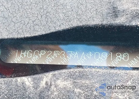 2010 Honda Accord 2.4 Lx z USA, uszkodzony, nr VIN 1HGCP2F37AA100180